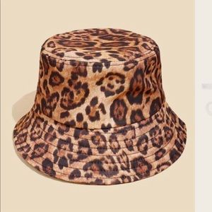 Leopard print bucket hat